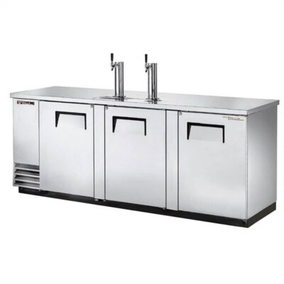 True TDD-4-S-HC 90″ Solid Swing Door Direct Draw Beer Dispenser with 2 Taps & 4 Keg Capacity